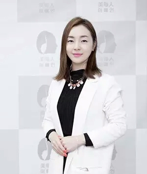 江律金佳玭 美容协会会长